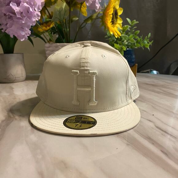 New Era Hat Size 7 7/8 - Picture 2 of 8